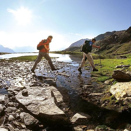 Dorf Alm Hotell Obergurgl Exteriör bild