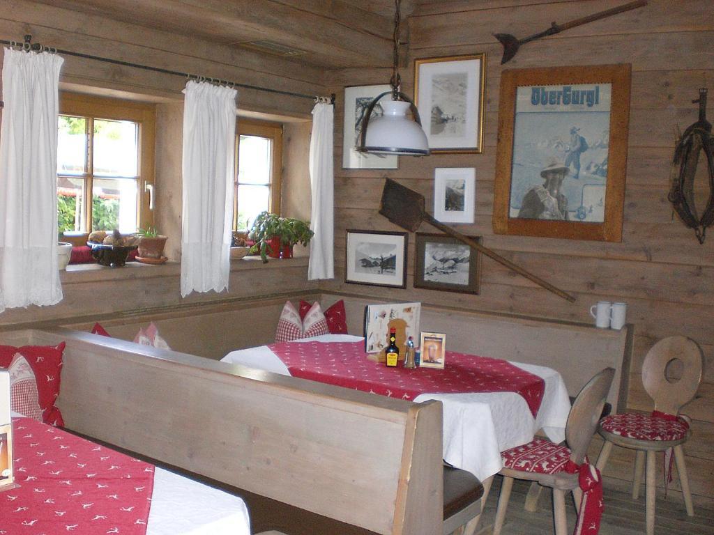 Dorf Alm Hotell Obergurgl Exteriör bild