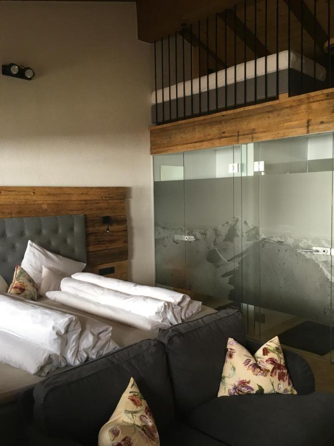 Dorf Alm Hotell Obergurgl Exteriör bild