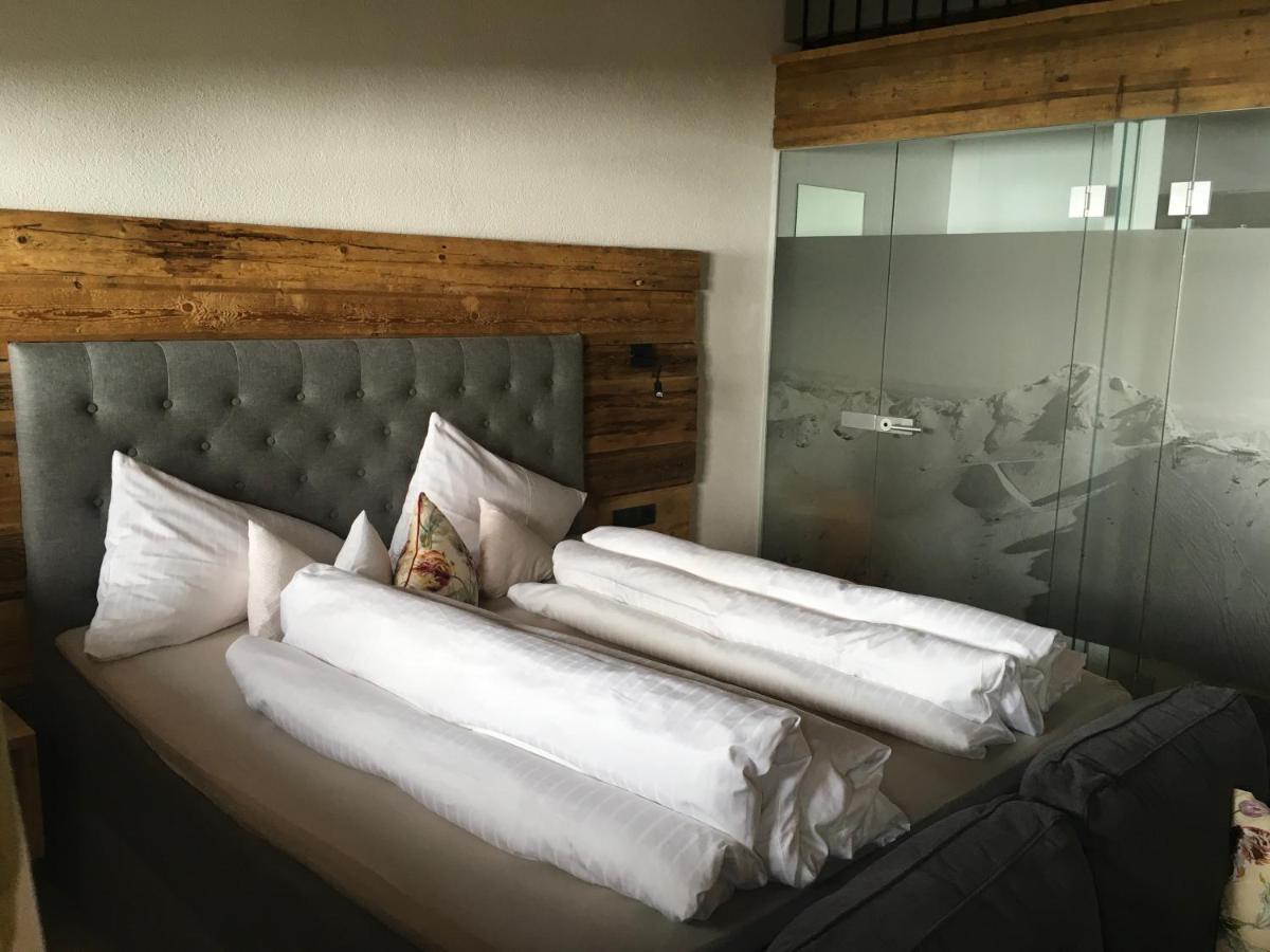 Dorf Alm Hotell Obergurgl Exteriör bild
